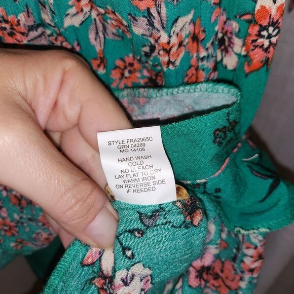 Fig and Flower Green Gold Bishop Sleeve Sundress - Picture 4 of 6